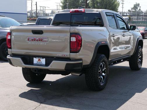 2024 GMC Canyon AT4X