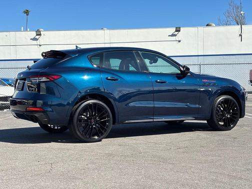 2024 Maserati Levante Trofeo V8 Ultima