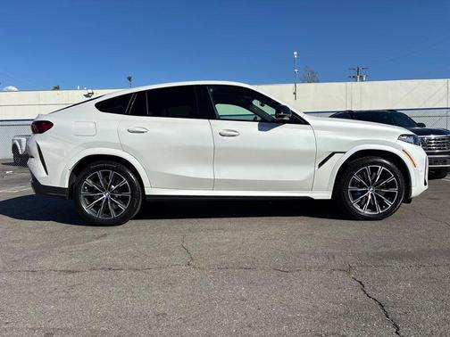 2026 BMW X6 M60i