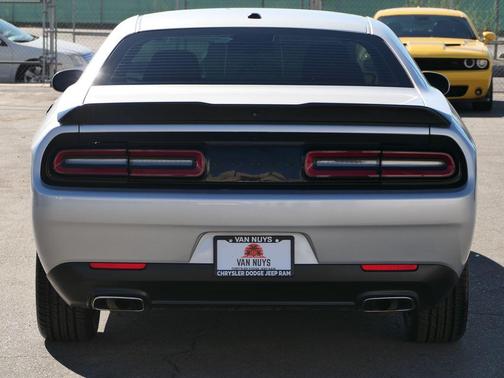 2022 Dodge Challenger SXT