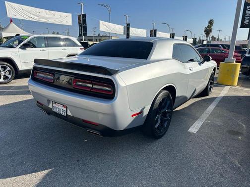 2022 Dodge Challenger SXT