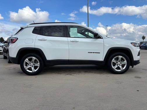 2023 Jeep Compass Latitude
