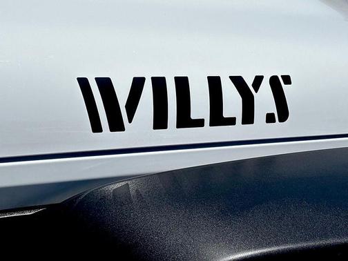 Bright White Clearcoat 2024 Jeep Wrangler Willys