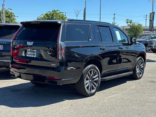2024 Cadillac Escalade Sport
