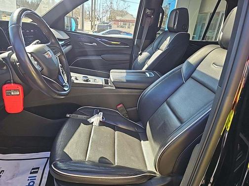 2024 Cadillac Escalade Sport