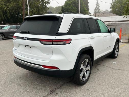 2023 Jeep Grand Cherokee 4xe Base