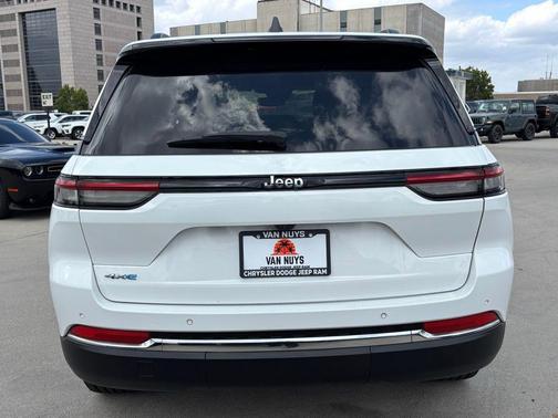 2023 Jeep Grand Cherokee 4xe Base