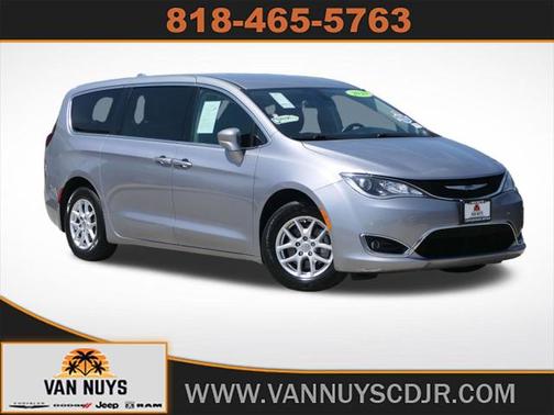 2020 Chrysler Pacifica Touring
