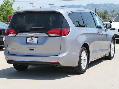 2020 Chrysler Pacifica Touring