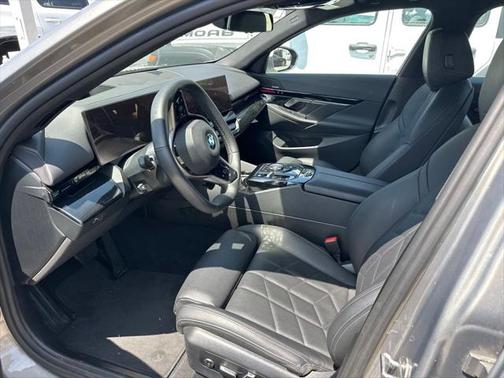 2024 BMW 530 i xDrive