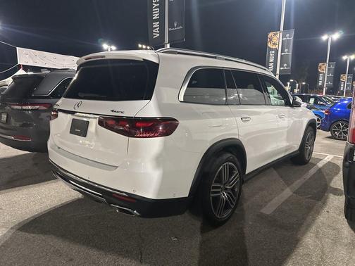 2024 Mercedes-Benz GLS 450 4MATIC