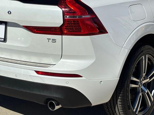 2019 Volvo XC60 T5 Momentum