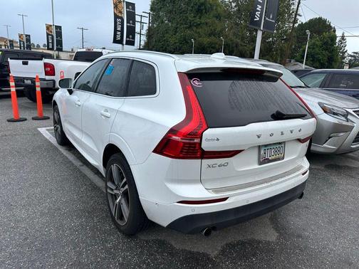 2019 Volvo XC60 T5 Momentum