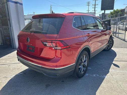 Kings Red Metallic 2023 Volkswagen Tiguan 2.0T SE