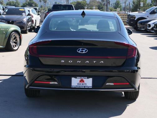 2023 Hyundai SONATA SE