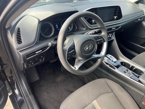 2023 Hyundai SONATA SE