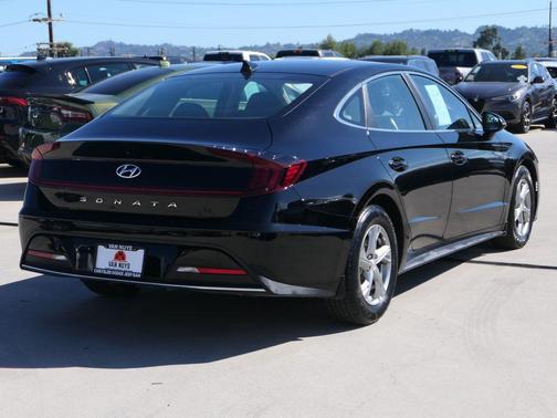 2023 Hyundai SONATA SE