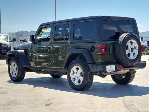 2022 Jeep Wrangler Unlimited Sport