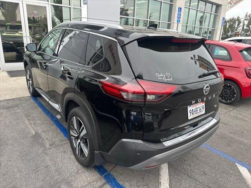 2021 Nissan Rogue SL