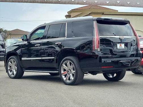 2019 Cadillac Escalade Luxury