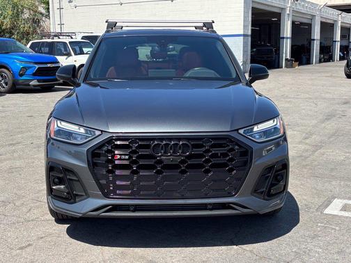 Daytona Gray Pearl Effect 2021 Audi SQ5 3.0T Premium Plus