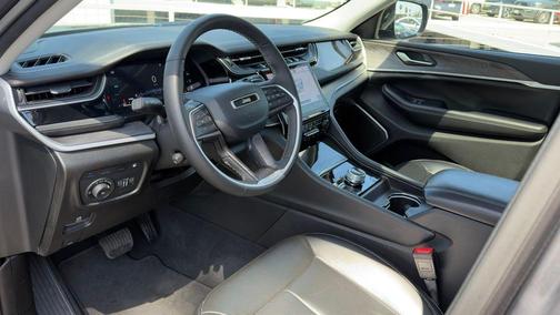 Baltic Gray Metallic Clearcoat 2023 Jeep Grand Cherokee 4xe Base