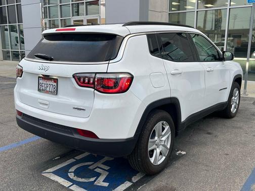 2022 Jeep Compass Latitude