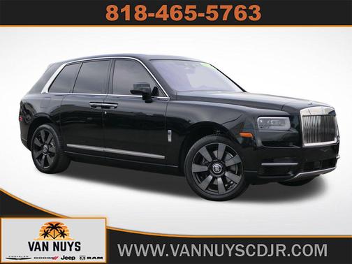 Black Kirsch 2022 Rolls-Royce Cullinan