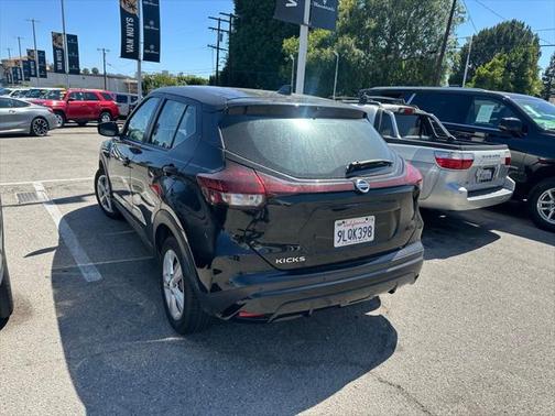 2021 Nissan Kicks S