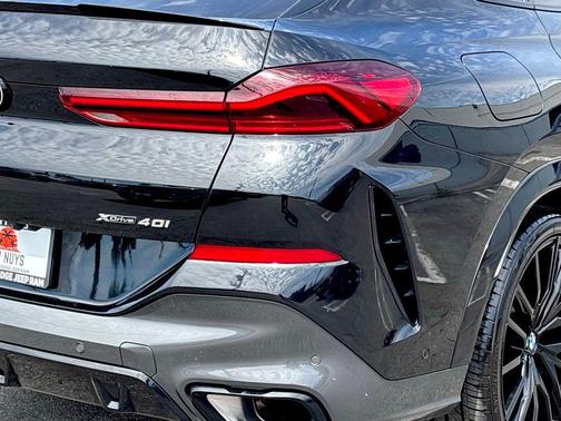 Black Sapphire Metallic 2024 BMW X6 xDrive40i