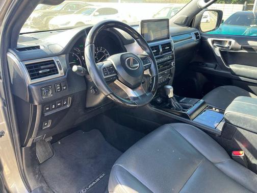 2023 Lexus GX 460 Premium