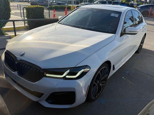 2023 BMW 530 i