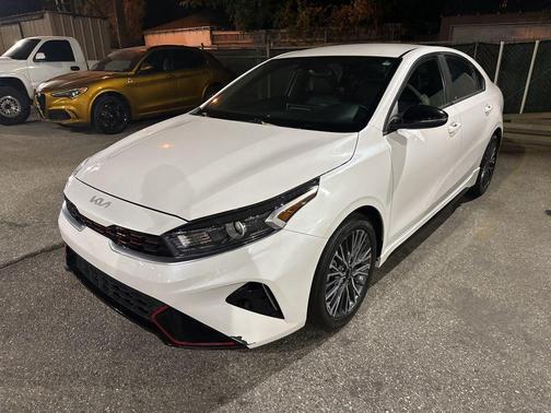 Snow White Pearl 2023 Kia Forte GT-Line