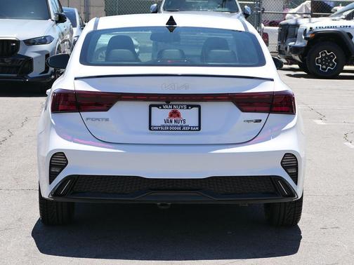 Snow White Pearl 2023 Kia Forte GT-Line