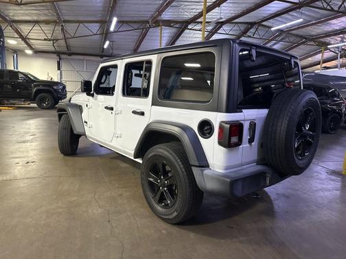 Bright White Clearcoat 2021 Jeep Wrangler Unlimited Sport Altitude