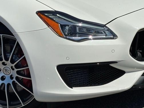 2024 Maserati Quattroporte Modena Ultima Q4