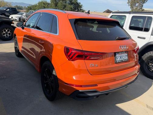 2024 Audi Q3 Premium 45 TFSI S line quattro Tiptronic