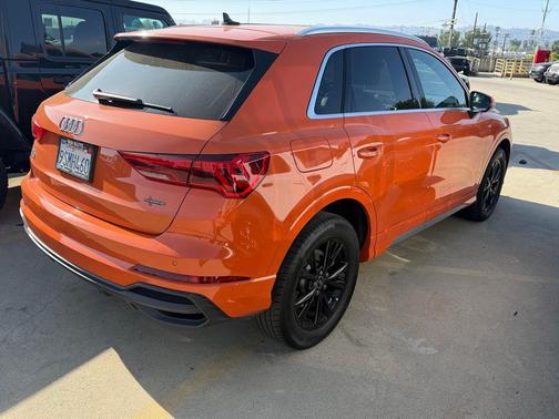 2024 Audi Q3 Premium 45 TFSI S line quattro Tiptronic