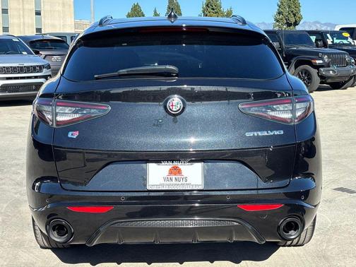 2024 Alfa Romeo Stelvio Veloce AWD