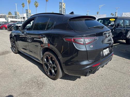 2024 Alfa Romeo Stelvio Veloce AWD
