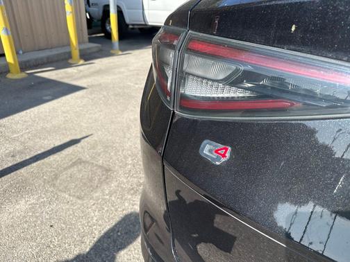 2024 Alfa Romeo Stelvio Veloce AWD