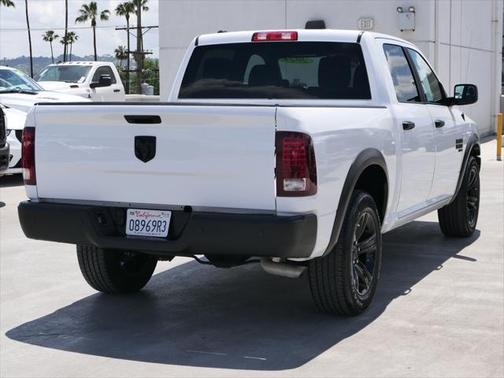 2024 RAM 1500 Classic Warlock Crew Cab 4x2 5'7' Box