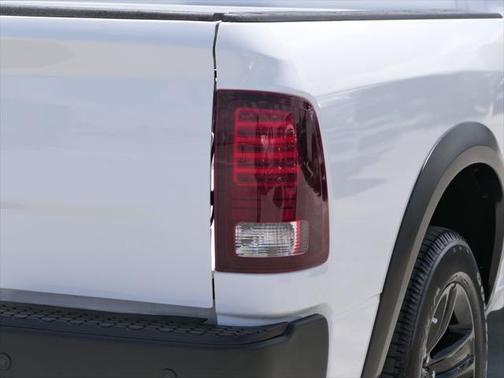 2024 RAM 1500 Classic Warlock Crew Cab 4x2 5'7' Box