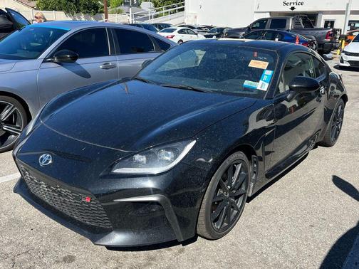2024 Toyota GR86 Premium