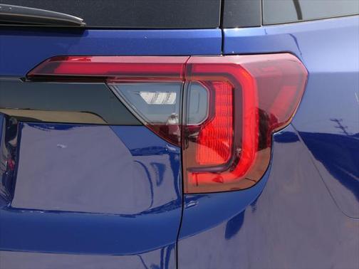 2023 GMC Acadia FWD SLT