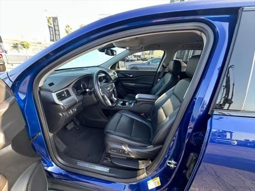 2023 GMC Acadia FWD SLT