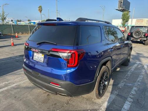 2023 GMC Acadia FWD SLT