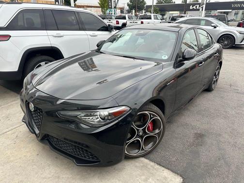2022 Alfa Romeo Giulia Ti