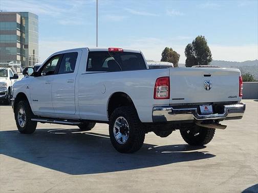 2020 RAM 2500 Big Horn Crew Cab 4X4 8' Box