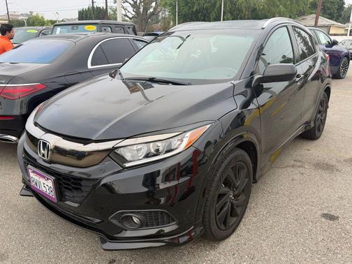 Crystal Black Pearl 2021 Honda HR-V 2WD Sport